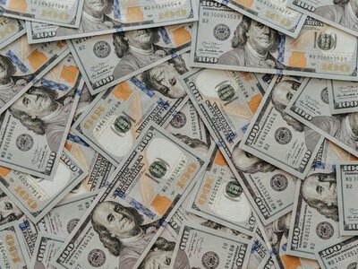 НБУ установил новый курс доллара на 3 августа: что произойдет на следующей неделе