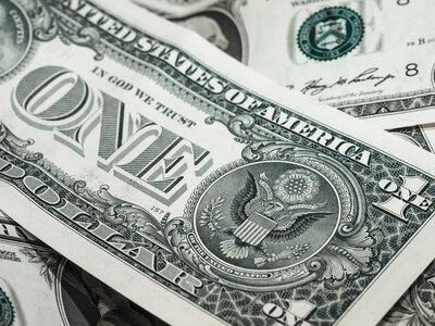 Почему бумажные деньги имеют такой специфический запах: вы и не догадывались о его составе