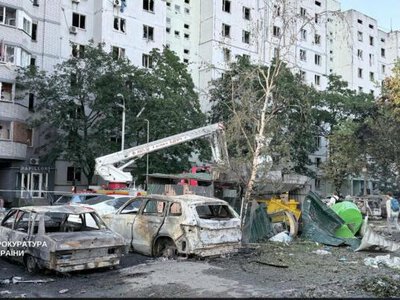 В Киеве открыли штабы для пострадавших после обстрела: список адресов