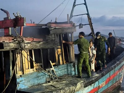  Во Вьетнаме пожар в рыболовецком порту уничтожил 19 моторных лодок 