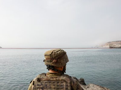  Испания устанавливает плавучий барьер для сдерживания мигрантов у границы с Марокко 