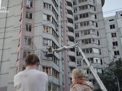 РФ ударила по «Киевмедспецтрансу»: уничтожены пять скорых, повреждены десятки машин и станция метро