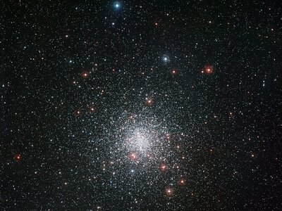 Телескоп Hubble зняв «зоряне море» з понад 500 тисяч зір