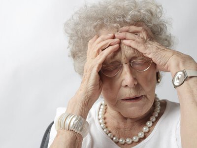 Дожить до 60 лет недостаточно: почему часть женщин рискует остаться без пенсии уже через полгода