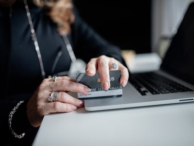 Що означають штрафи для маркетплейсів у Європі та чому це стосується покупців