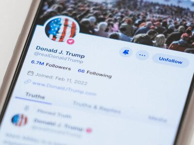 Новый бизнес Трампа возмутил экспертов: трейдерам будут продавать доступ к его постам