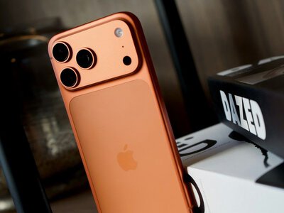 iPhone 17 Pro пережил падение с самолета