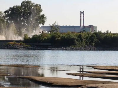 Историческая засуха на Дунае: в Европе останавливают АЭС, а в Болгарии река обнажила кости мамонта