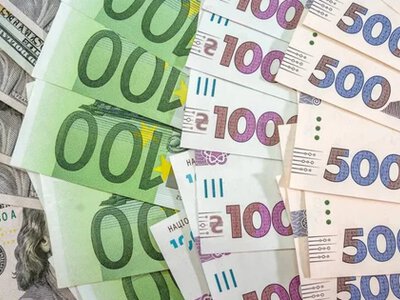 Курс валют на 4 августа 2026: сколько стоит доллар, евро и злотый?
