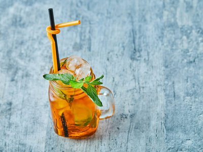 Как приготовить домашний Ice Tea: освежающий персиково-мятный чай
