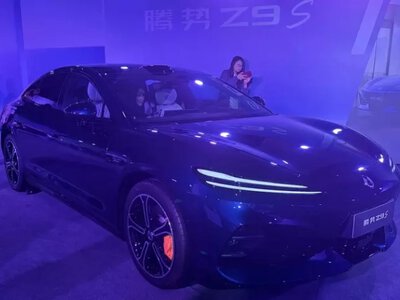 Denza Z9S: BYD выпустила «компактный» 5-метровый седан с тысячей лошадиных сил и AI-пилотом