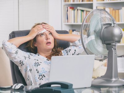 Более +37 °C за окном: когда работодатель обязан приостановить работы на открытом воздухе