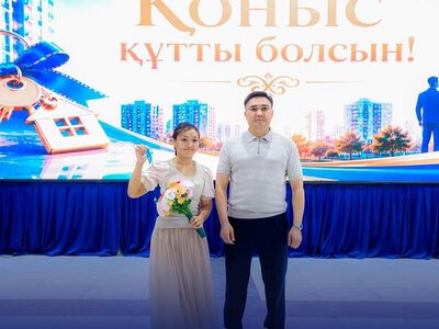 В ШЫМКЕНТЕ 40 СЕМЕЙ ИЗ ЧИСЛА ОЧЕРЕДНИКОВ ПОЛУЧИЛИ НОВЫЕ КВАРТИРЫ