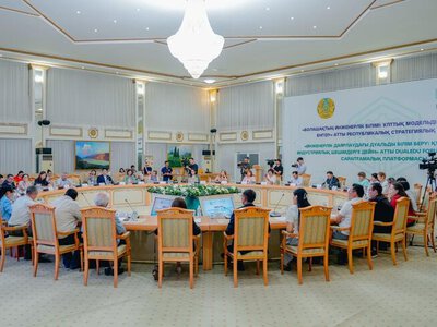 В Усть-Каменогорске эксперты обсудили вопросы выборов и регионального развития