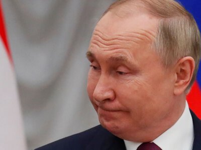 Путин ограничил в правах заочно осужденных и оштрафованных россиян, покинувших страну