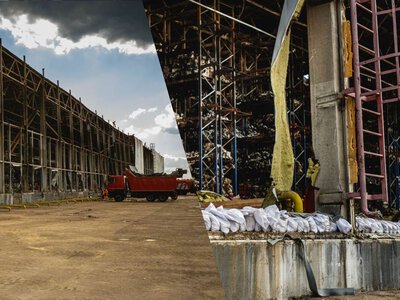 Запрет на купание и рыбалку: после атаки дронов в Подмосковье произошел разлив химических веществ