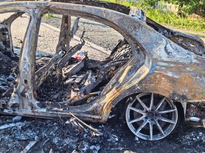  В рф взорвали авто гендиректора «Уралдронзавода», на котором производят дроны – СМИ 