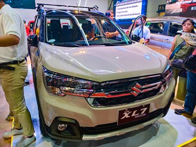 Suzuki воскресила ім'я XL7: семимісний кросовер лише за $15 200