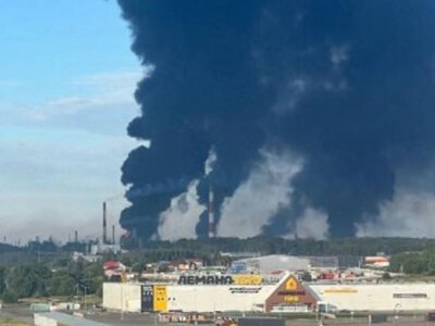 Один из 5 крупнейших в России: в Ярославле масштабно горит НПЗ