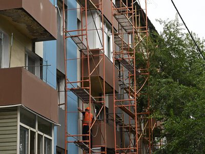 В Талдыкоргане улучшают внешний облик жилого фонда: обновят фасады 24 и кровли 33 домов