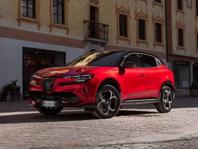 Alfa Romeo Junior Ibrida Sport Speciale: итальянский премиум для Токио раскрывает свои карты — ограниченная серия уже в продаже