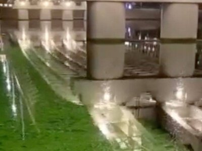  Зеленая река в центре Астаны встревожила горожан 