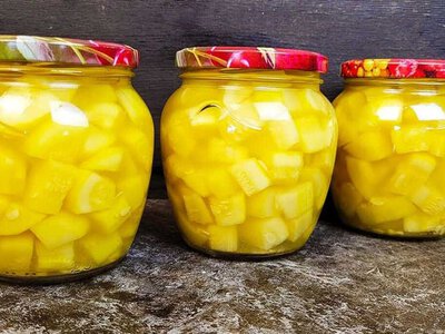 Консервированные ананасы из кабачков: сладкая заготовка, которая удивляет с первой ложки