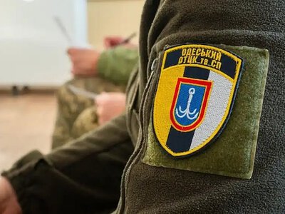 В Черноморске сотрудники ТЦК задержали полковника СБУ и забрали 55 тысяч гривен, — СМИ
