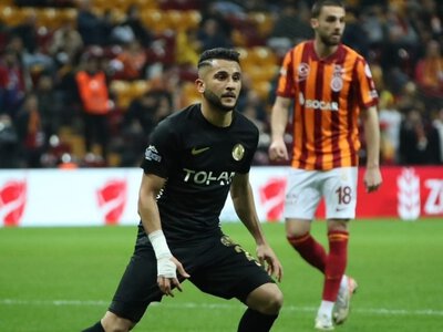Azərbaycanda fırtına qoparırdı, zədələnib getdi, yenidən qayıtdı