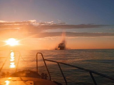 Турция ограничила движение судов в Черное море из-за атак на корабли