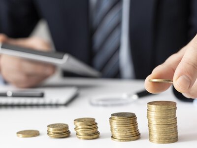 Средняя зарплата в Украине в августе 2026: актуальный уровень доходов