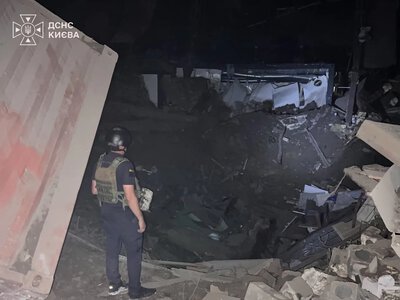 Ночная баллистическая атака на Киев повредила детскую больницу, есть пострадавший
