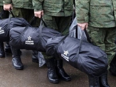 В РФ замедлились темпы набора контрактников в армию