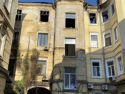 После атаки РФ: как Одесса латает раны в историческом центре (фото, видео)