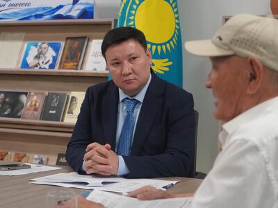 ТҮРКІСТАН: ОБЛЫС ӘКІМІНІҢ ОРЫНБАСАРЫ ТҰРҒЫНДАРДЫҢ ӨТІНІШ-ТІЛЕГІНЕ ҚҰЛАҚ ТҮРДІ