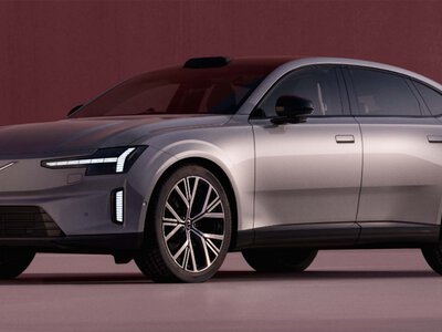 Новий седан Volvo вперше показався на дорогах: але це може бути не чистий електрокар