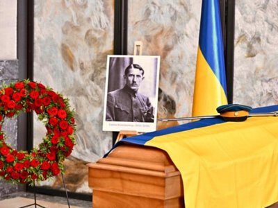 Перезахоронят в Украине: останки первого лидера ОУН Коновальца эксгумировали в Нидерландах