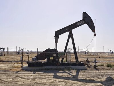 США прогнозируют перебои с поставками нефти из-за войны в Иране до 2027 года