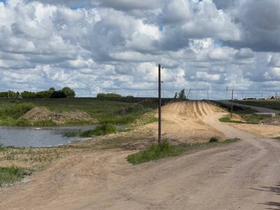  Дамбу снова смыло: в Костанайской области не могут решить вопрос с возведением моста между селами 