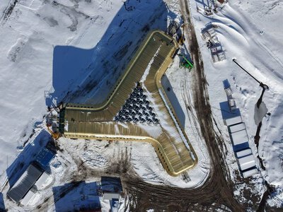 Дом на краю света: в Антарктиде возводят станцию с золотистым фасадом