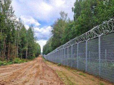 На фоне предупреждений о нападении со стороны России Латвия начала военную операцию на границе