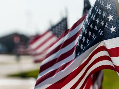 Перчатки, способные поражать мигрантов током: в США раскритиковали новое средство ICE, – The Guardian