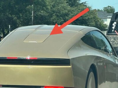 Автономные такси Tesla получили Starlink: фото первого Cybercab со спутниковой связью