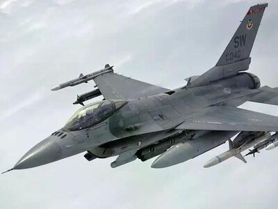 В Турции разбился F-16, пилот выжил