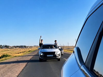  Свадебный кортеж с опасными трюками попал на видео в Актюбинской области 