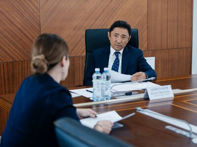 Болат Акчулаков принял граждан по личным вопросам