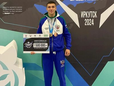 В Екатеринбурге сын российского олигарха на Lamborghini сбил на тротуаре боксера-оккупанта
