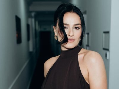 Звезда Женского квартала Марта Адамчук со слезами на глазах рассказала, почему в 40 лет не стала мамой