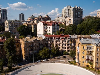В Киеве квартиры в целом подорожали на 14%, но в некоторых районах цены упали