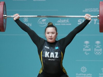  Казахстанка взяла золото чемпионата Азии по тяжёлой атлетике 
